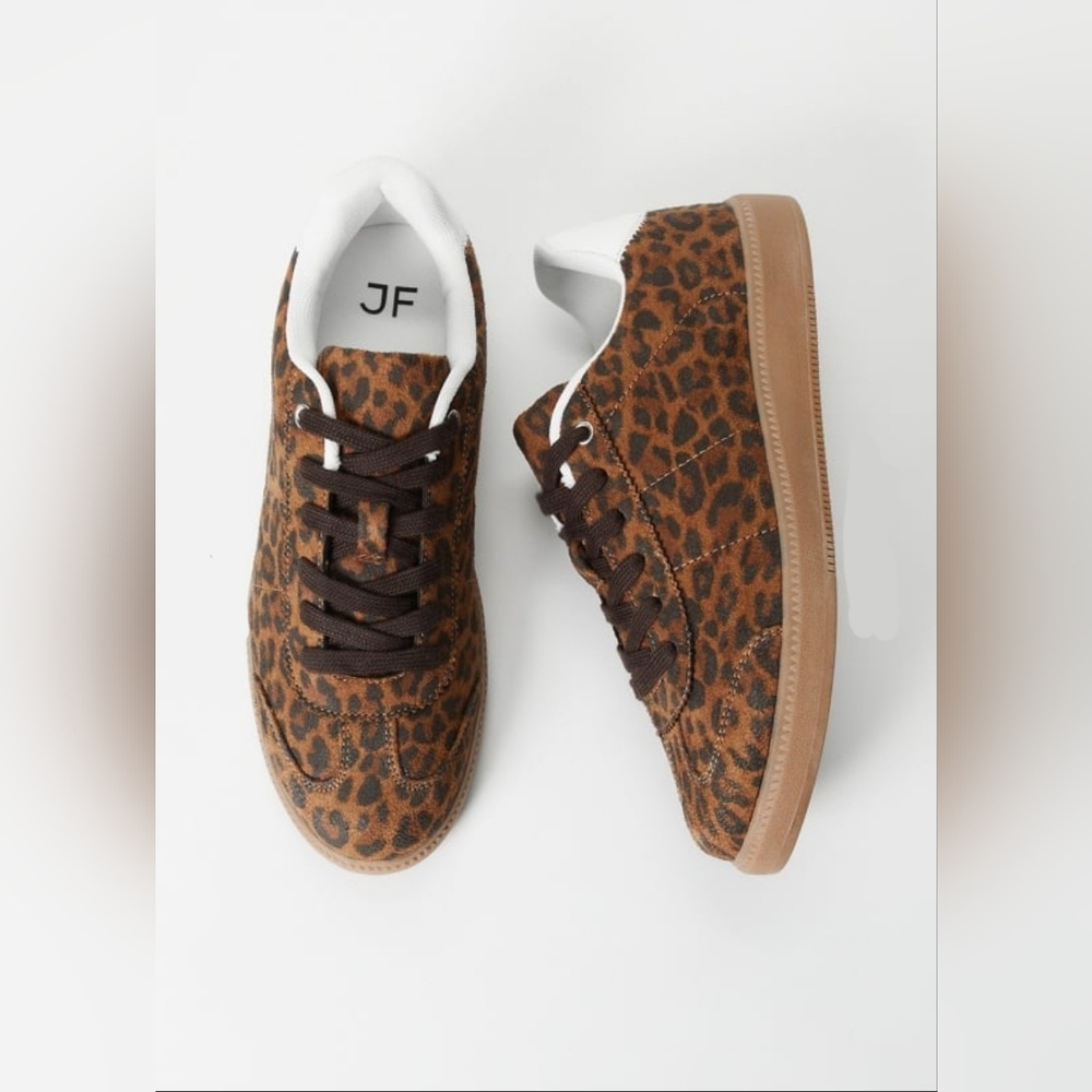 Portia Sneaker - *Size 8.5